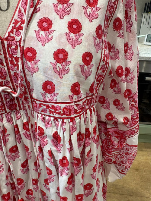 Amelia Red Floaty sleeve Folk Print maxi dress