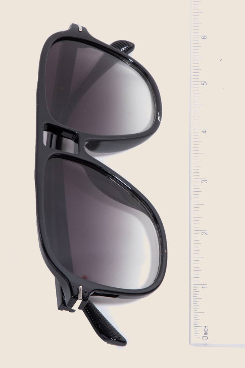 Oversized Resin Sunglasses