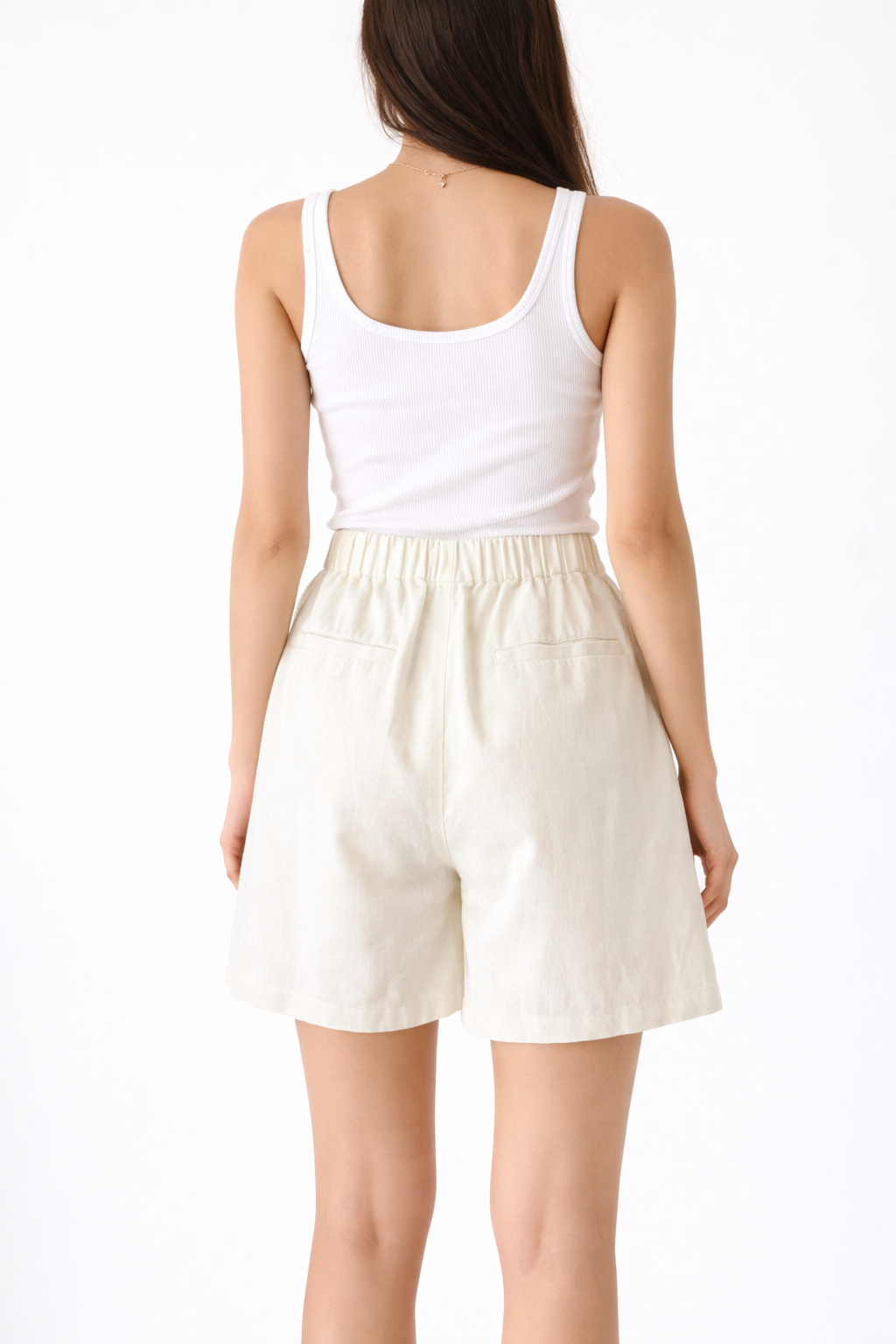 100% cotton shorts with side pockets and back pockets