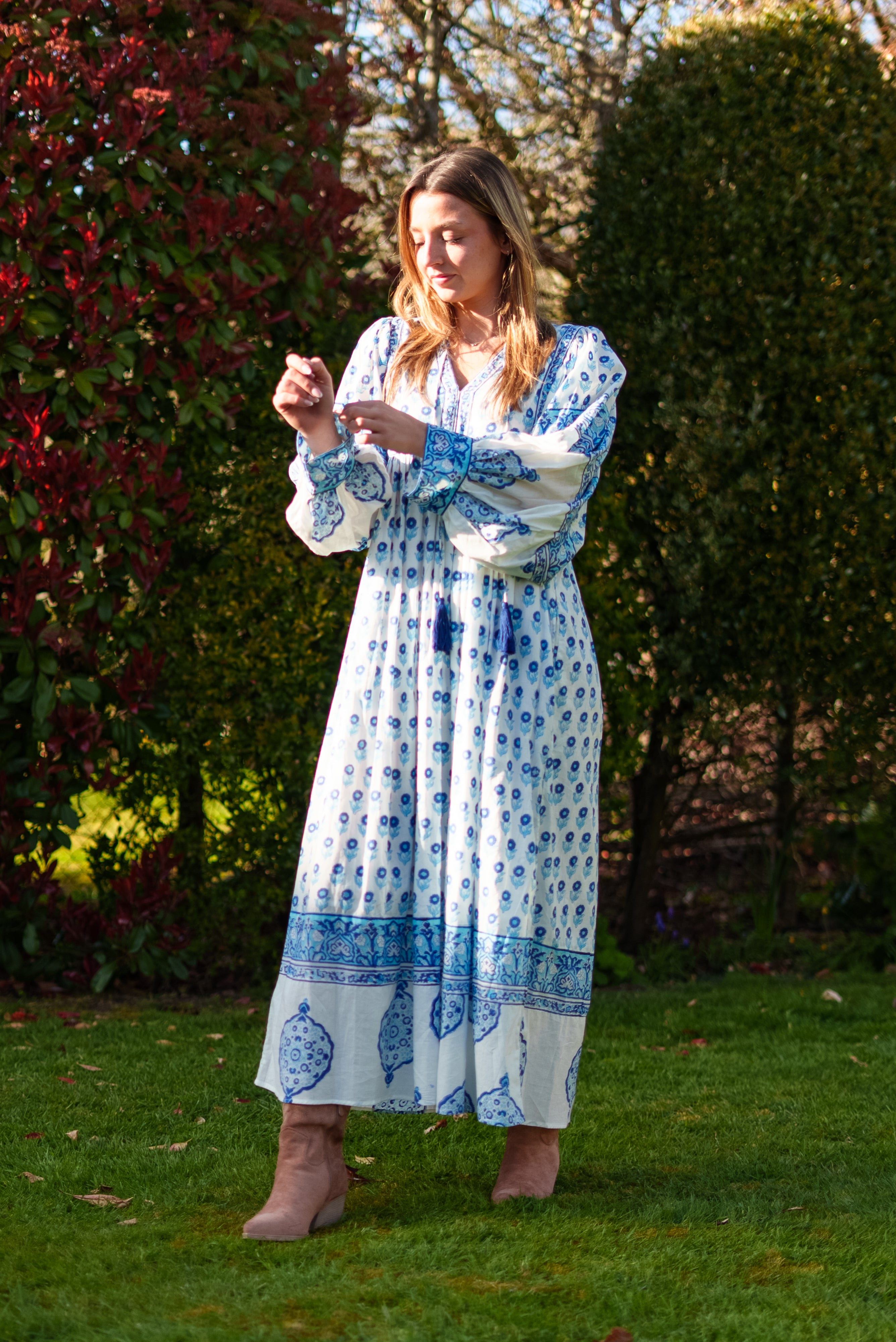 Amelia Floaty sleeve Folk Print maxi dress