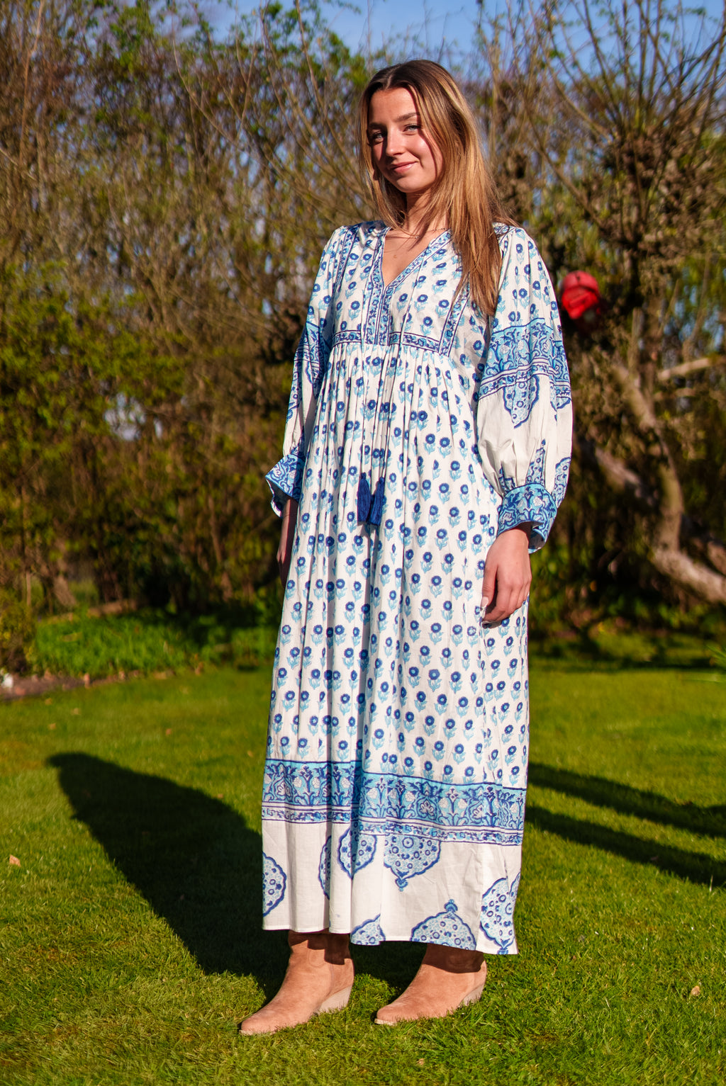 Amelia Floaty sleeve Folk Print maxi dress